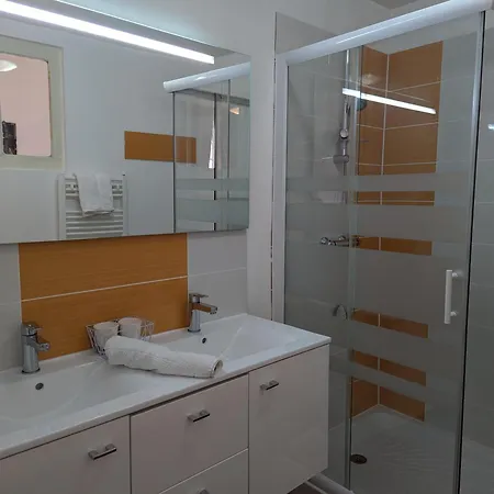 Domaine Du Coq בית הארחה 3*