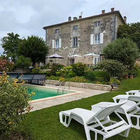 בית הארחה Domaine Du Coq 3*